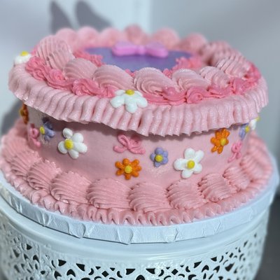 Smash Cake (6” With Two Thin Layers) 4-6 Servings