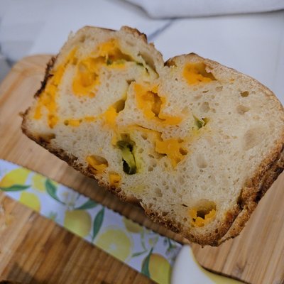 Jalapeño & Cheddar