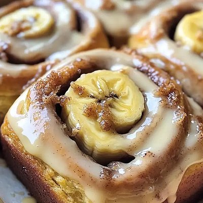 🍌 Sourdough Banana Bread Cinnamon Rolls