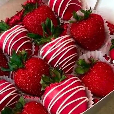 Chocolate Or Sugar Covered Strawberries 