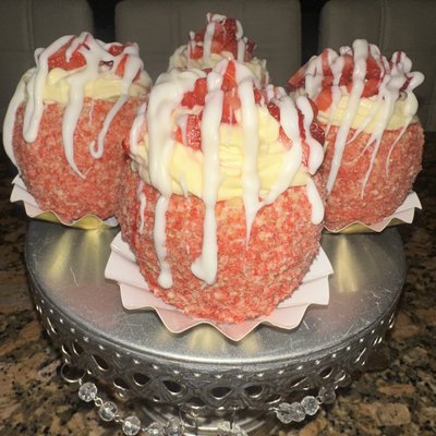 Strawberry Cupid Cloud
