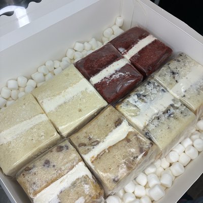 Cake Tasting Box 