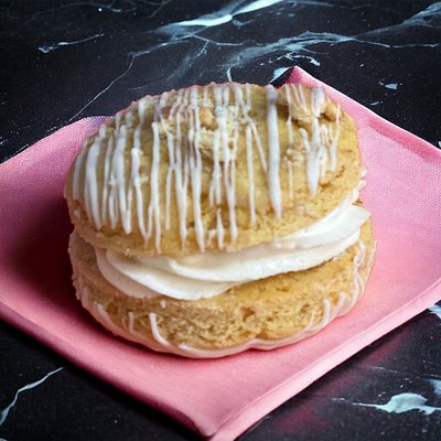 Banana Pudding Sandwich Cookies