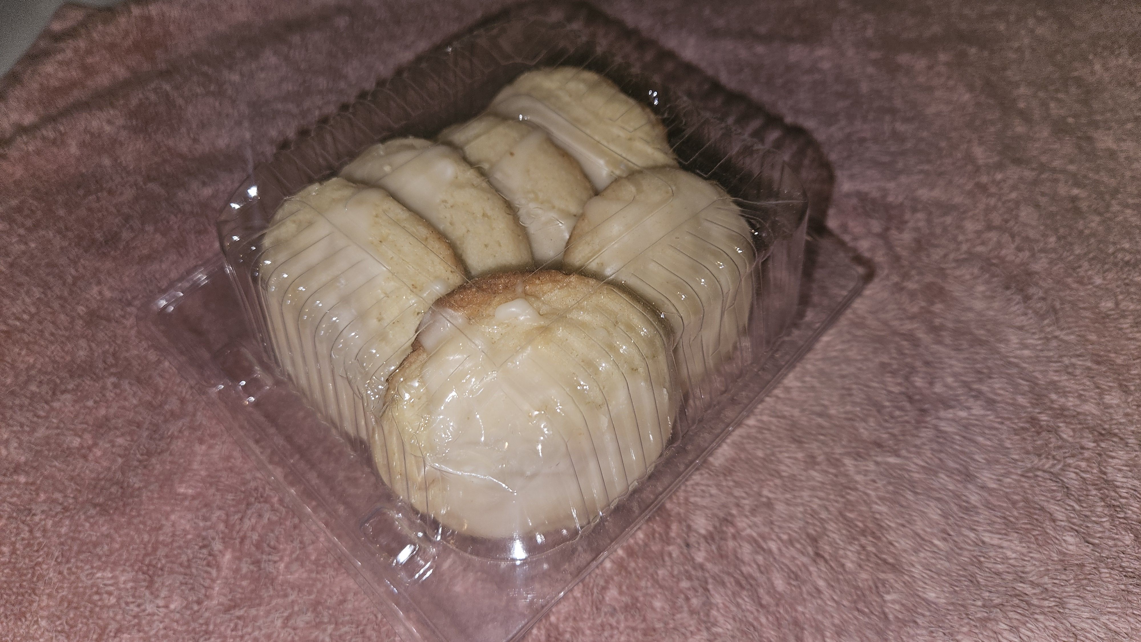 6 Lemon Cookies W/ Lemon Glaze