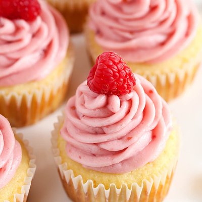 Lemon Raspberry Cupcakes