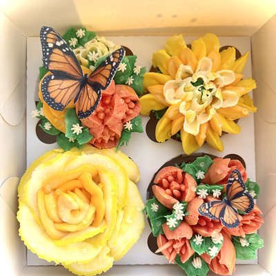 Floral Cupcakes 