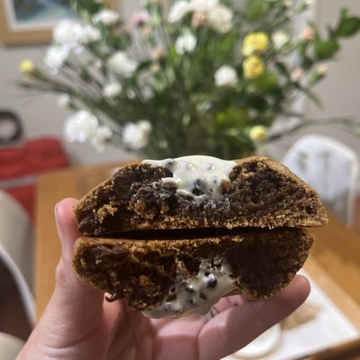 Espresso Choc Chip Cookies  4 Pack