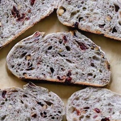 Cranberry, Walnut