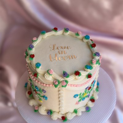 6in Round Cake 