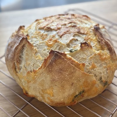 Jalapeño Cheddar Sourdough 