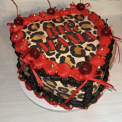8in Heart cake 
