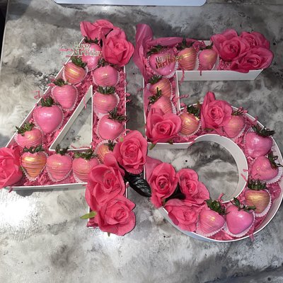 Strawberry Number Box