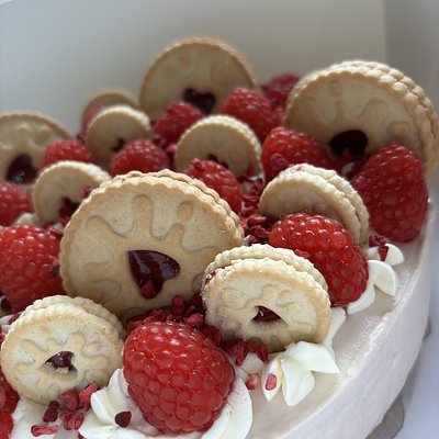 Jammie Dodger Cheesecake 