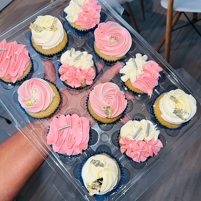 Cupcakes Regular Sized (per Dozen/custom Event)