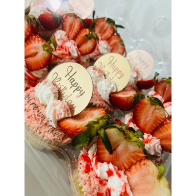 Strawberry Eclair 
