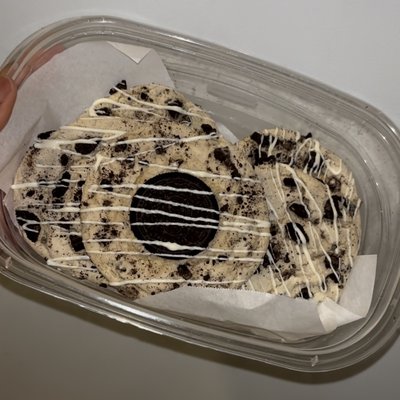 Cookies N Creme Cookie