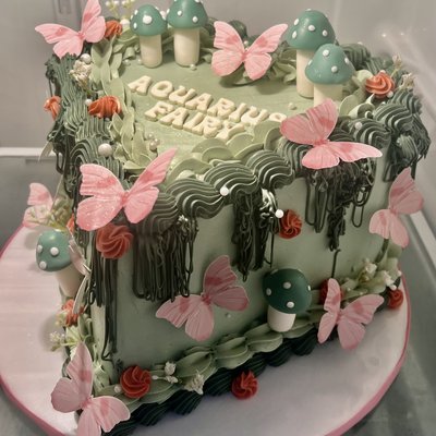7in Heart Cake