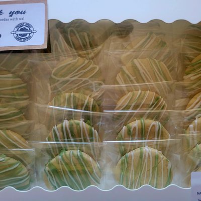Simple Drizzled Sugar Cookie