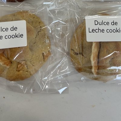 Dulce De Leche Stuffed Cookie (1 Cookie)