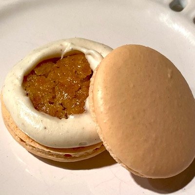 Carrot Cake Macaron