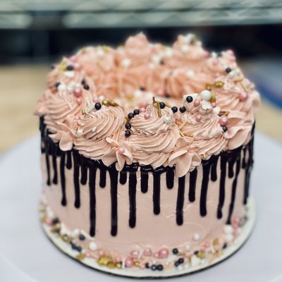 6” Double Layer Cake (4-6)