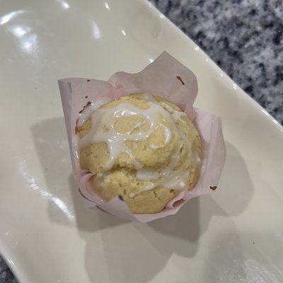 Glazed Lemon Sourdough Muffins 8ct