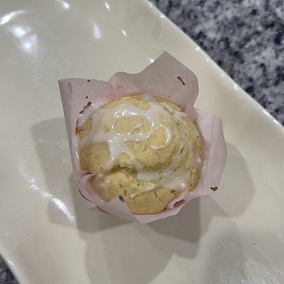 Glazed Lemon Sourdough Muffins 4ct