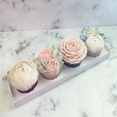 4 Cupcakes Deluxe Box