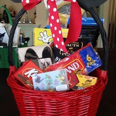 Minnie Mouse Easter Basket (2)