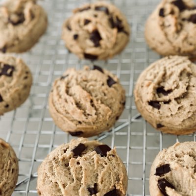 Vegan Chocolate Chunk Cookie Box (12)