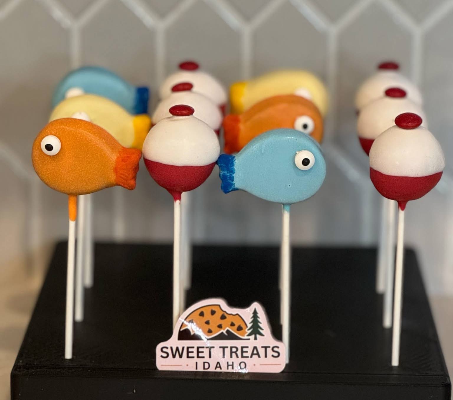 Vanilla Cake Pops (6)