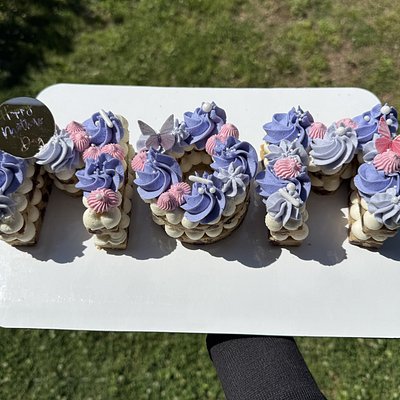 Mother’s Day-Double Stack MOM cake 