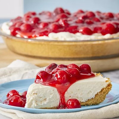 Creamy Cheesecake With Topping