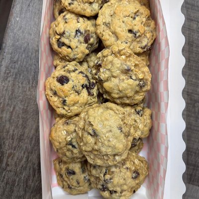 Oatmeal Raisin Cookies 