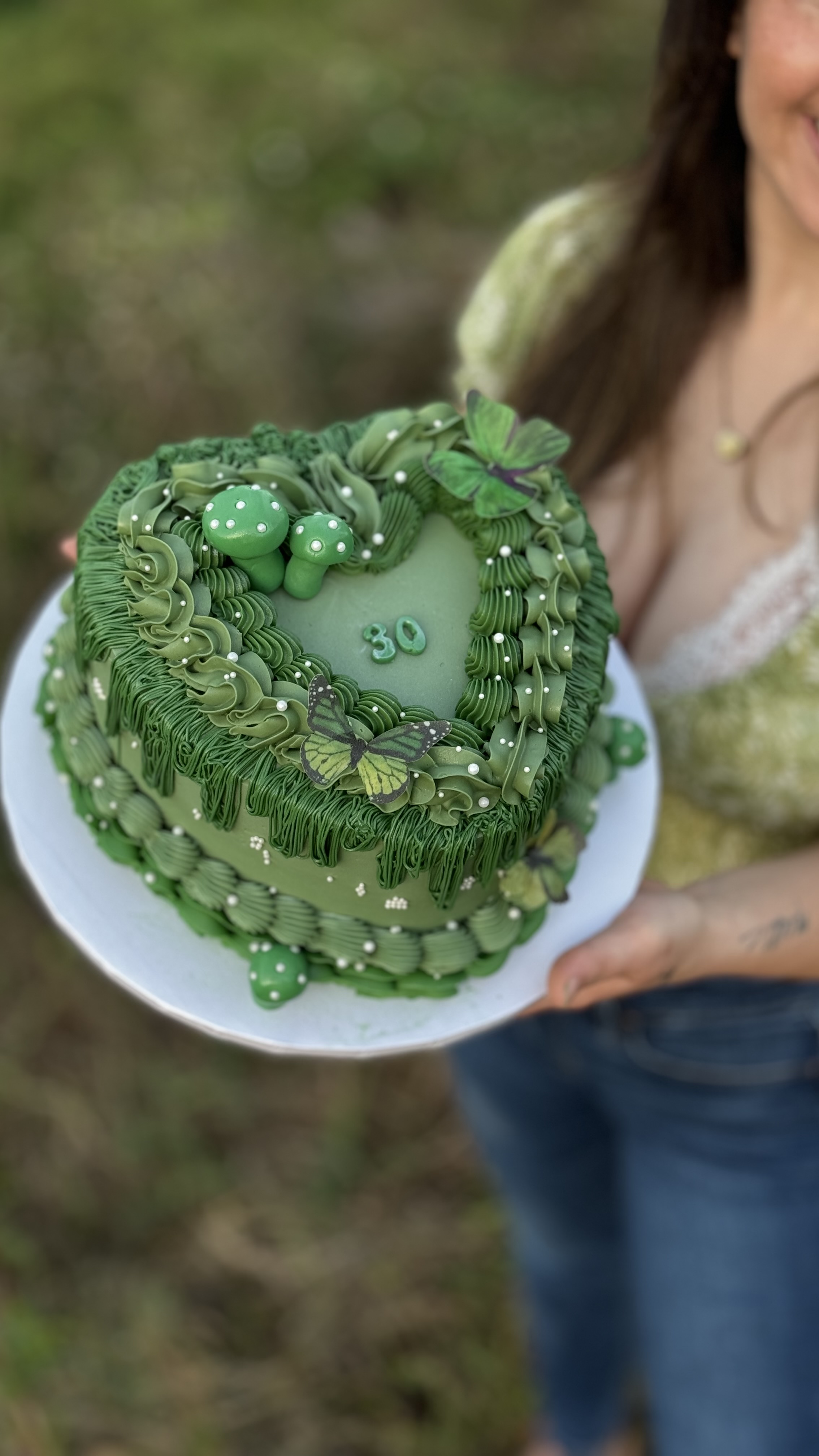 Medium 8-inch Cake 