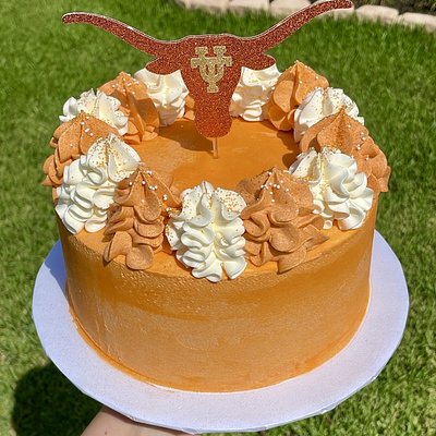 8” Circle Cake (2 Layers)