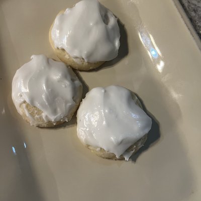 6 Lemon Melt away Cookies