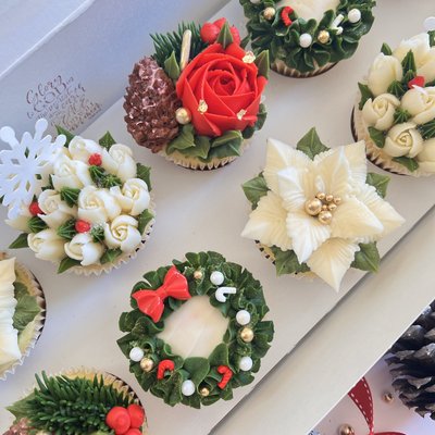 Box of 6 Christmas cupcakes 🎄