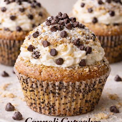 Cannoli Crème Cupcakes