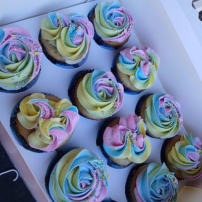 12ct STANDARD Cupcakes 