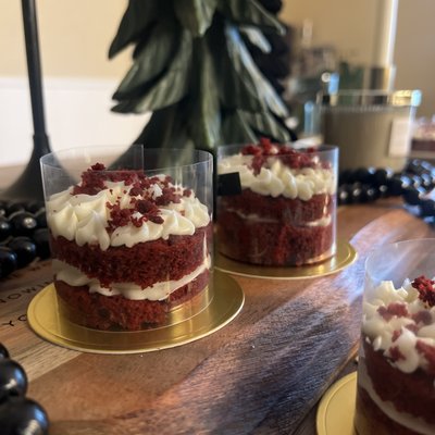 Red Velvet Mini Cakes 
