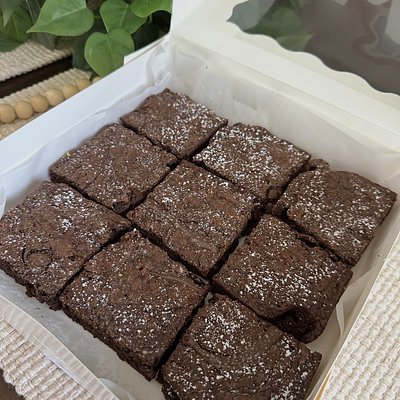 Dozen Brownies 