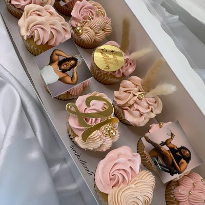 Custom Cupcakes Images
