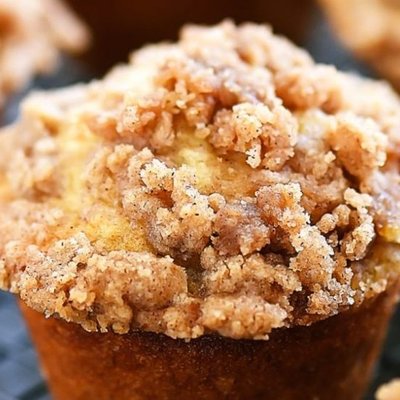 Gourmet Banana Streusel Jumbo Muffins