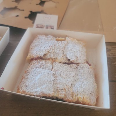 Cherry Strudel 2 Slice