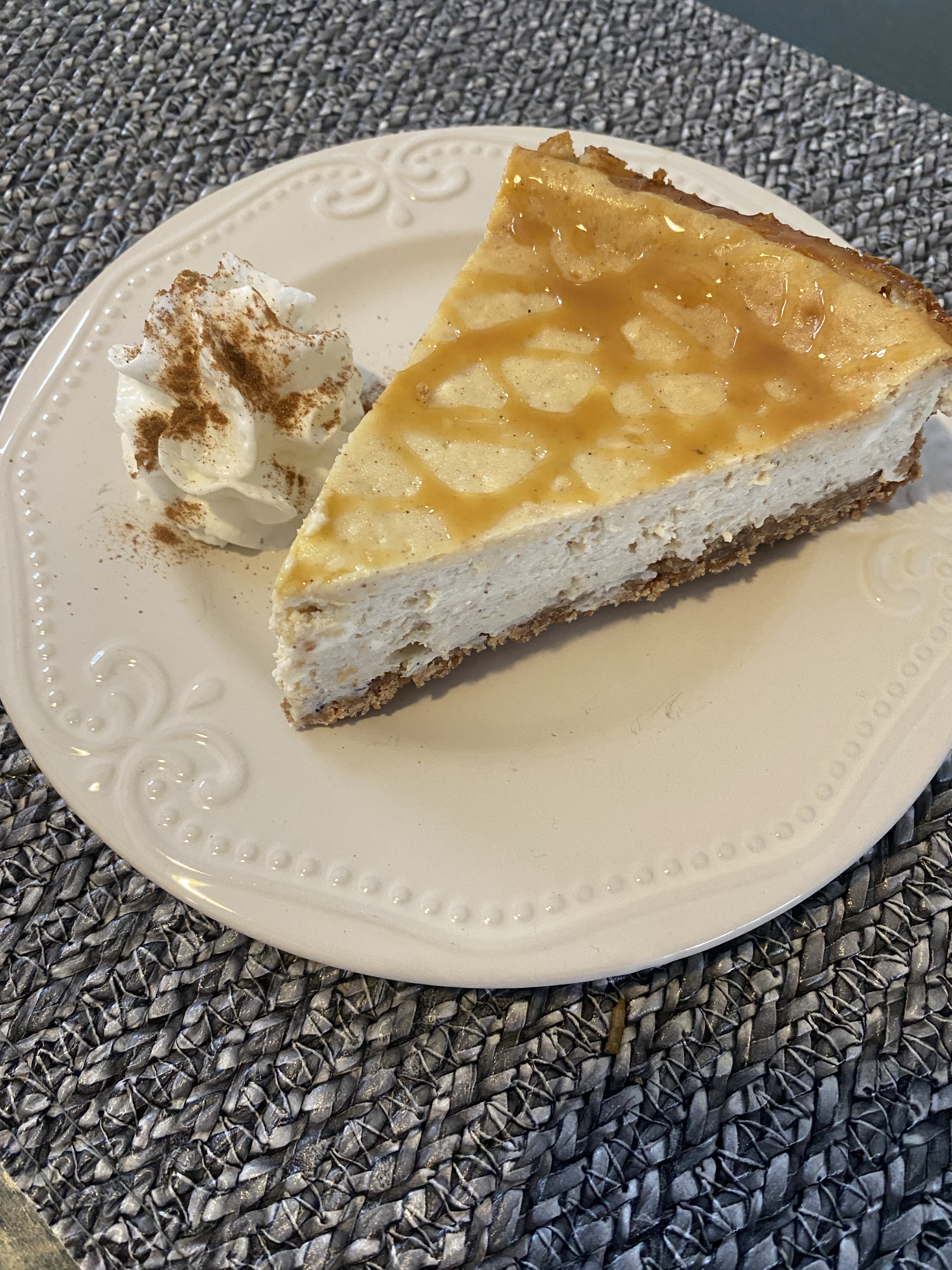 Apple Cider Cheesecake 