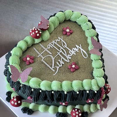 Heart cake
