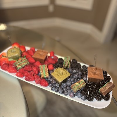Dubai Charcuterie Board (small)