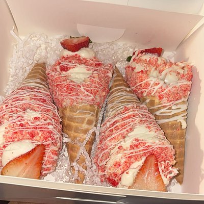 Cheesecake Cones 