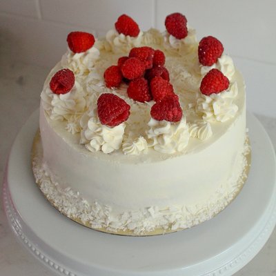 White Chocolate Raspberry Cake